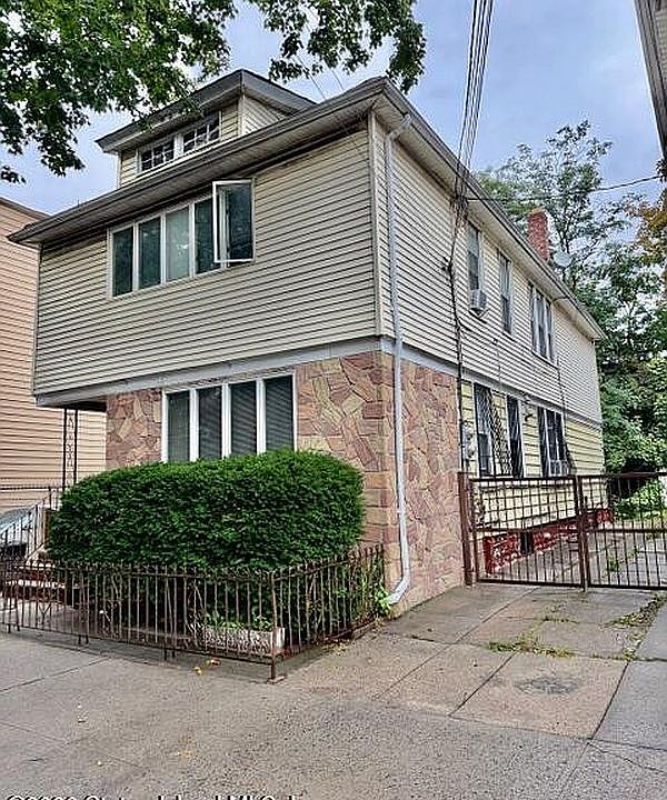 1st image of 1331 E 15th St