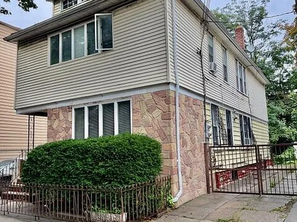 1331 E 15th St, Brooklyn, NY 11230