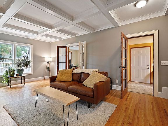 2nd image of 2119 Ann Arbor St