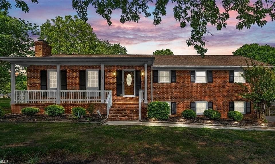 1st image of 3412 Imperial Dr