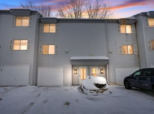 2334 Dorland Ct E, Saint Paul, MN 55119