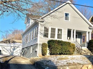 34 6th St, Providence, RI 02906