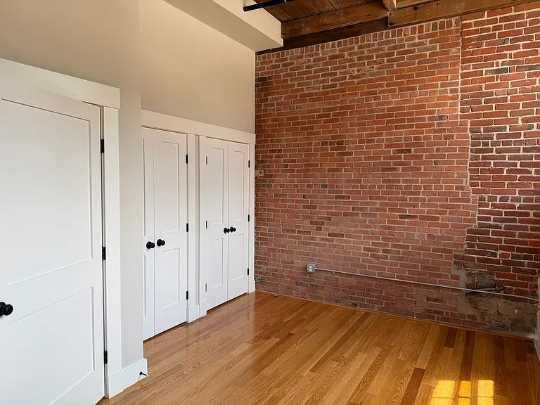1665 Main Street — Photo 18