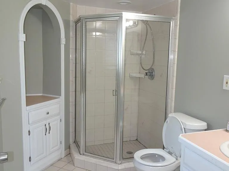 32106 Gainsborough Dr — Photo 19
