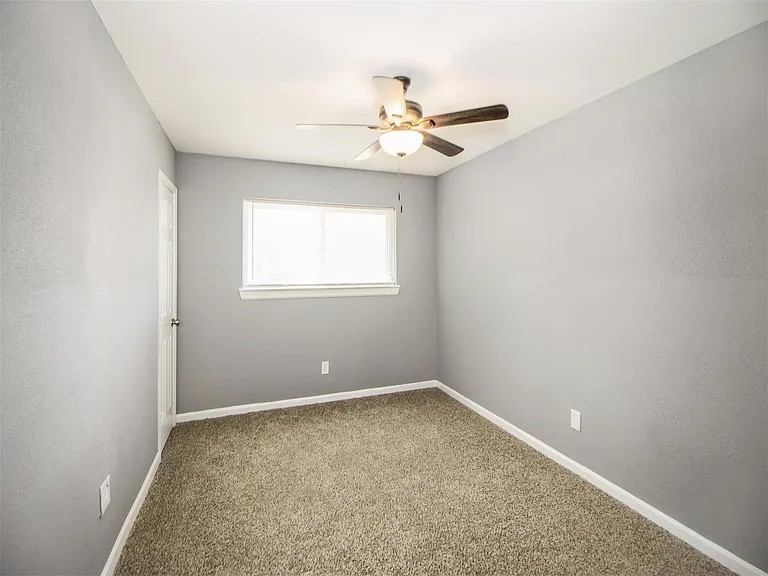 16271 Hamshire Rd — Photo 28