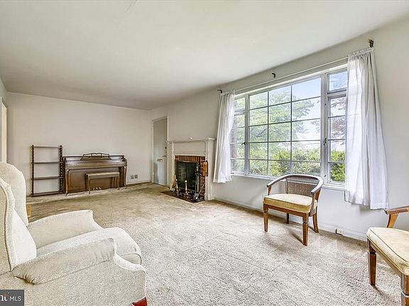 4th image of 4908 Bangor Dr