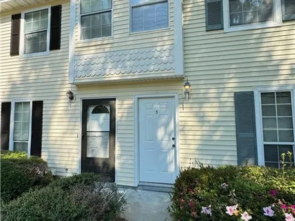 1400 King George Blvd APT 5, Savannah, GA 31419