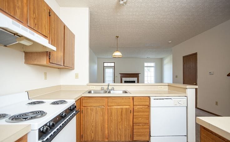 2 Bedroom, 2 Bath Kitchen