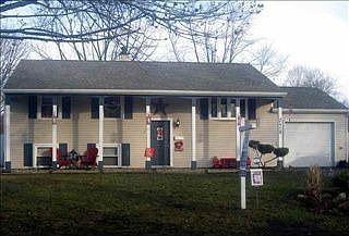 5th image of 2418 Frances Ave