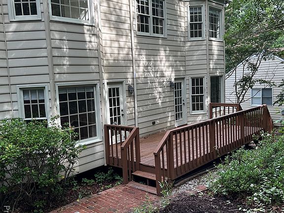2nd image of 2725 Persimmon Pl