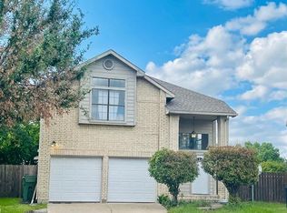 727 Meadowcreek Ct, Garland, TX 75043