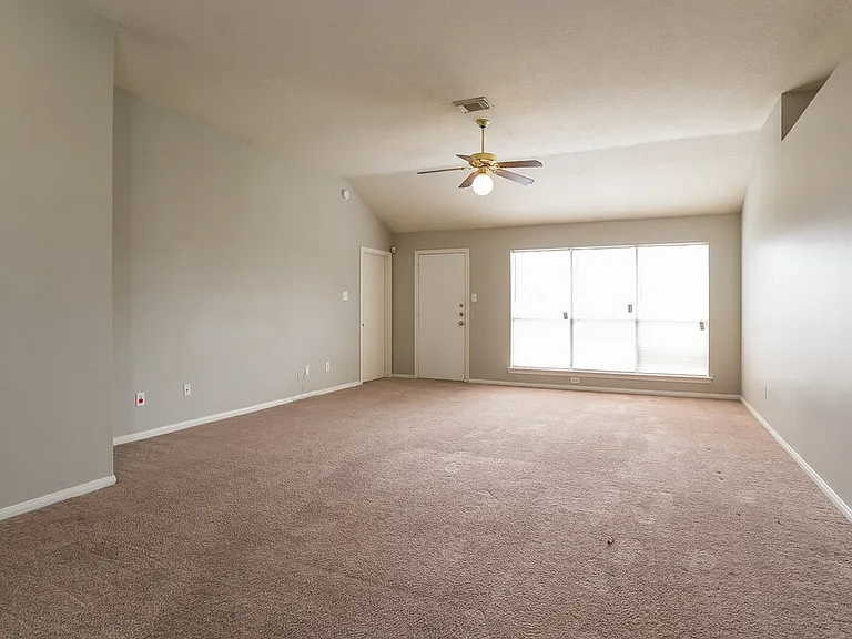 23623 Prairie Bird Dr — Photo 4