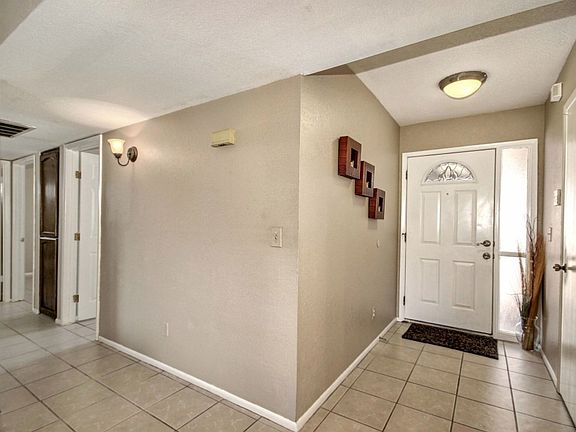 3rd image of 1319 W Pecos Ave
