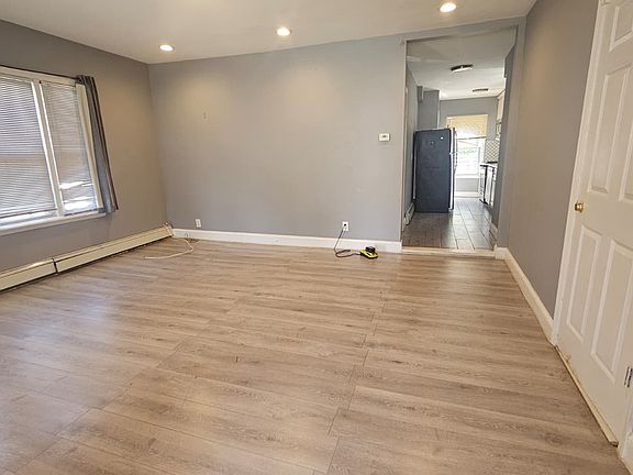 5th image of 218 Princeton St #1