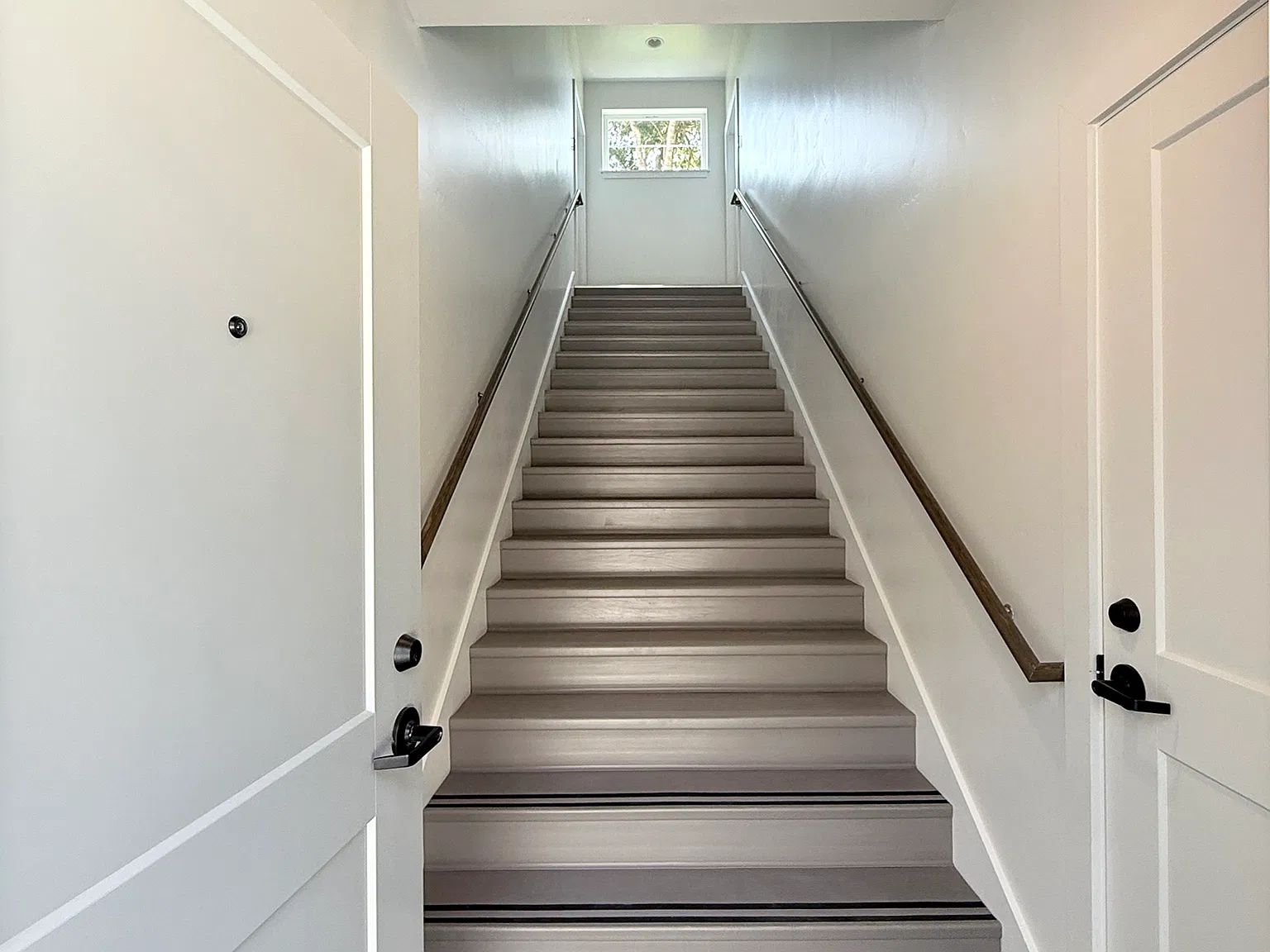 2 bed, 771 sqft, $1,575 — Photo 2