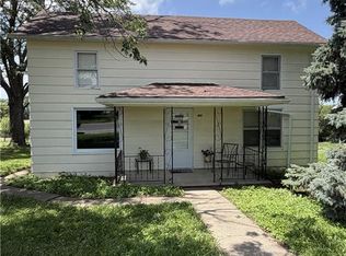 522 N Main St, Blackburn, MO 65321