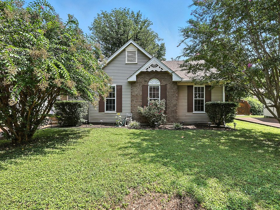 1st image of 1121 Jacksons Valley Rd