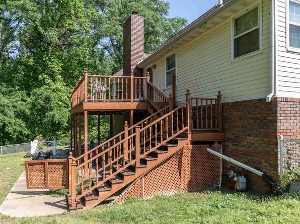 125 Park Terrace Dr, Sheffield, AL 35660