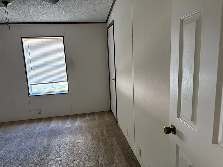 829 High St — Photo 9