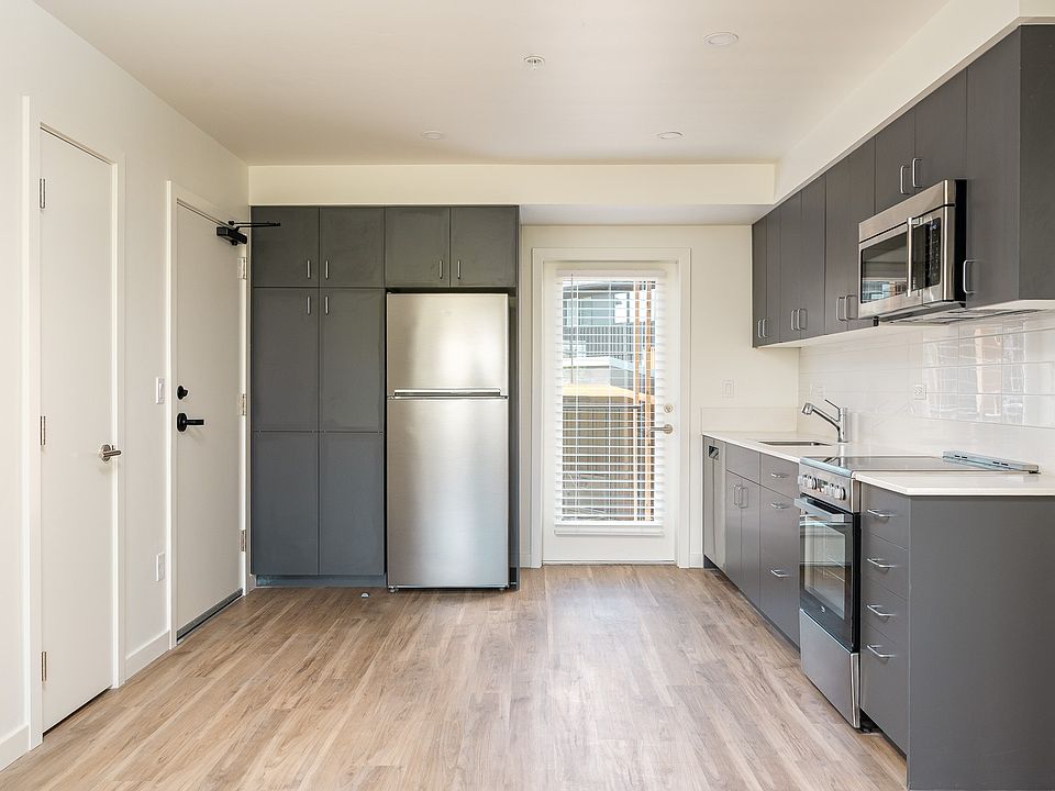Steppe Apartments | One Bedroom A Kitchen