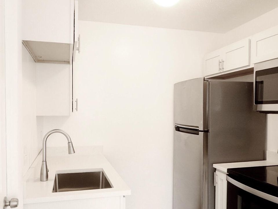 1st image of 11112 Detroit Ave APT 301