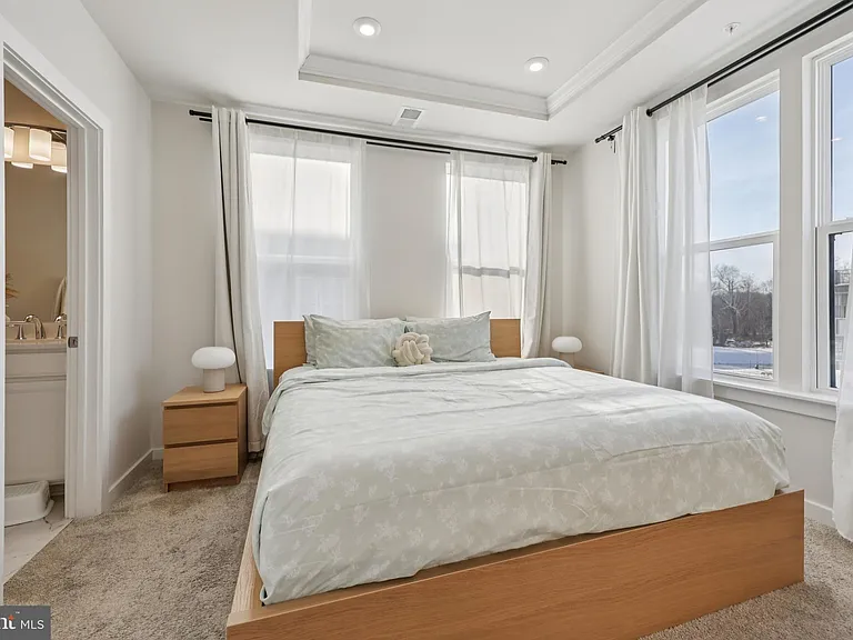5601 Hyattsville Dr — Photo 35