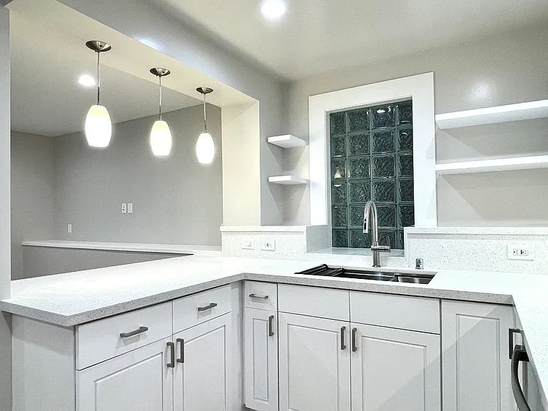 Kitchen-Eating Counter