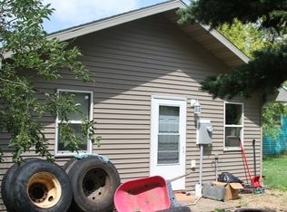 508 N Main St, Crosby, ND 58730