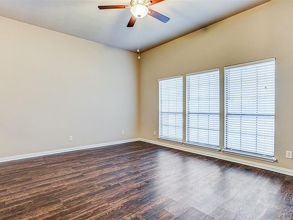4th image of 4261 Arbor Creek Dr