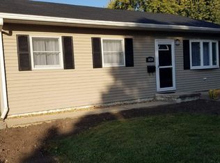 1639 Lakeview Ter, Jacksonville, IL 62650