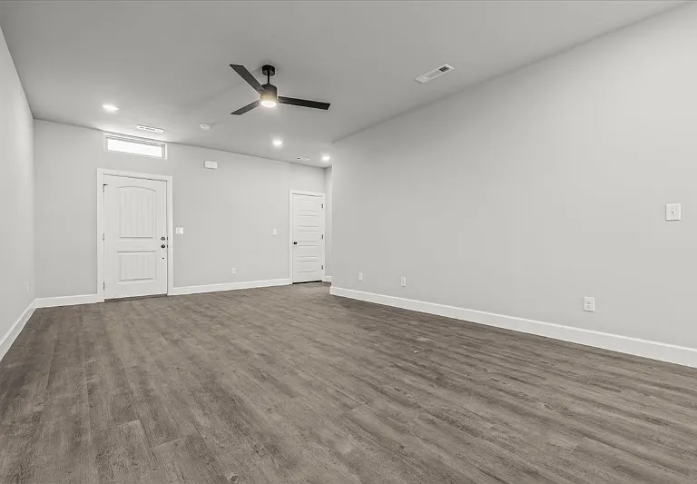 1050 Sunshine Ct — Photo 7