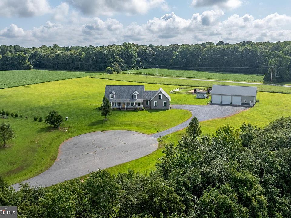1st image of 29862 Paddock Ln