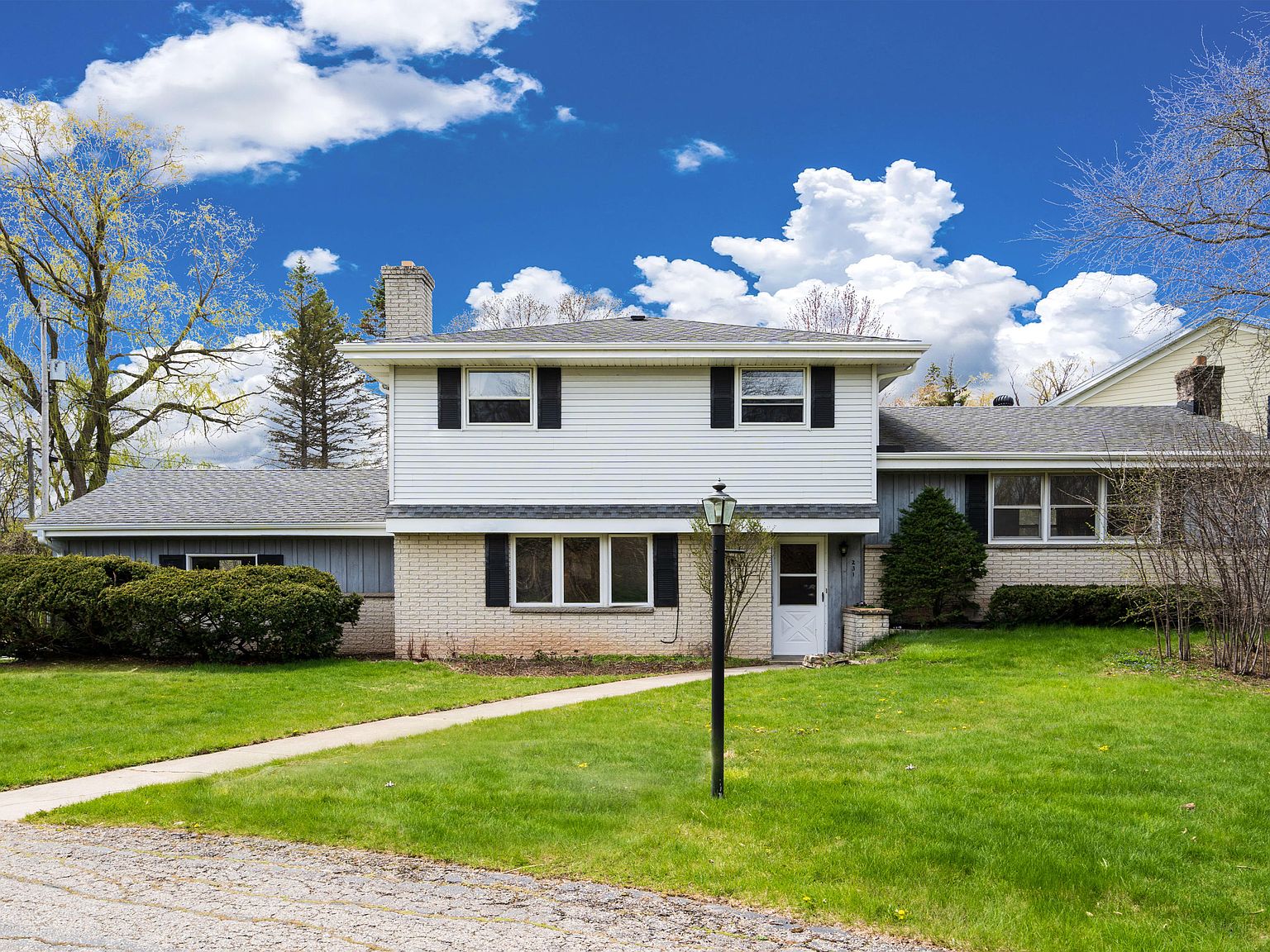 231 W Fairy Chasm Rd, Bayside, WI 53217 Zillow