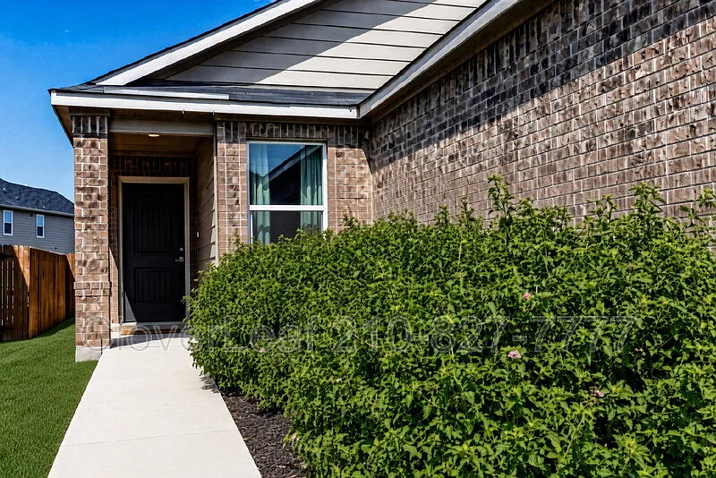 3 bed, 2.0 bath, 1322 sqft, $1,397 — Photo 4