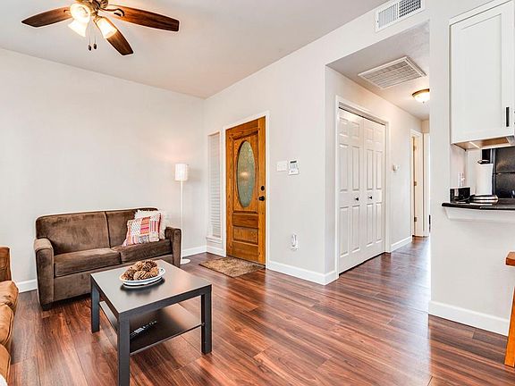 4th image of 3001 Cedar St #A-113
