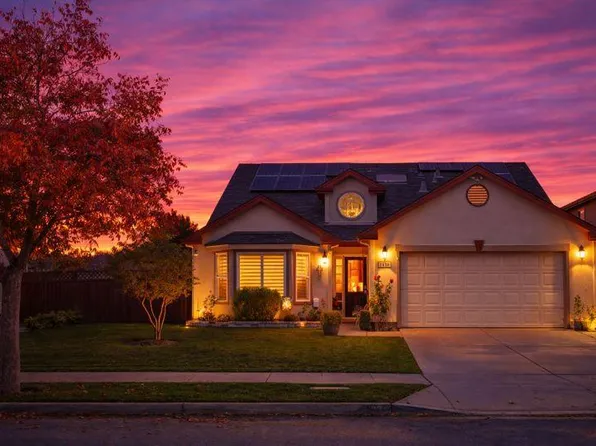 1139 Cape Cod Way, Salinas, CA 93906