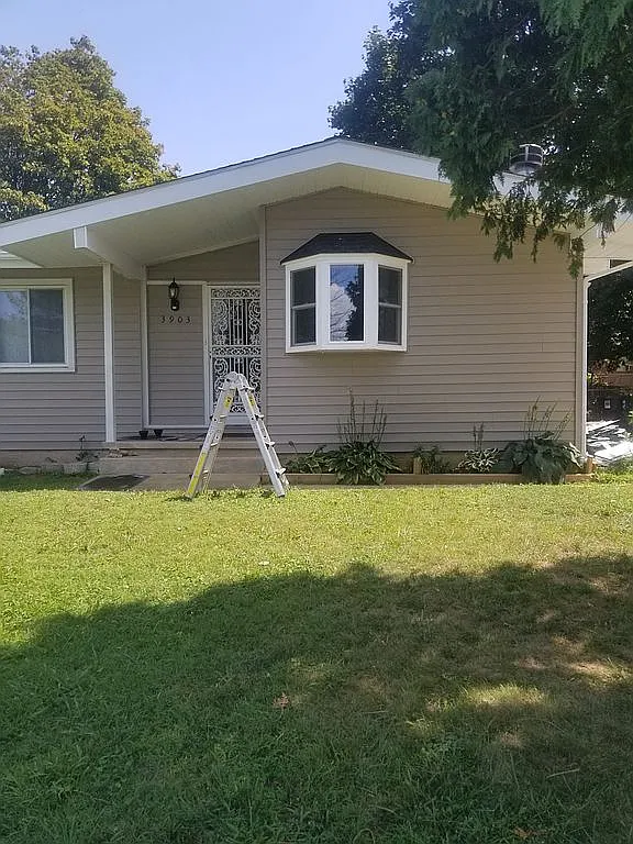 3903 Tiverton Rd photo 1