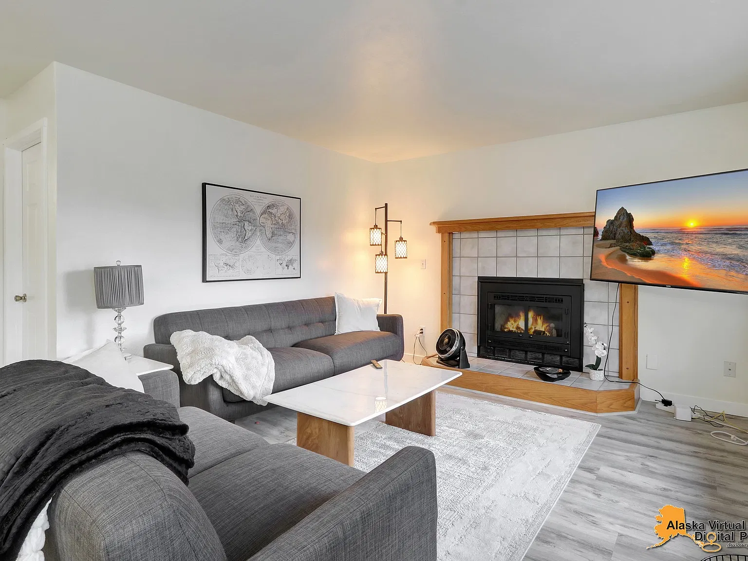 3 bed, 1000 sqft, $2,700 — Photo 4