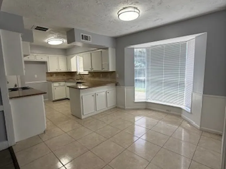 5218 Long Creek Ln — Photo 4