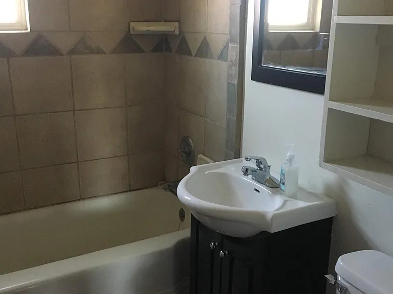 1938 E Mitchell Dr — Photo 16