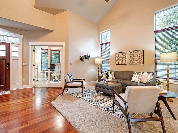 5th image of 6624 NE Karlson Ct