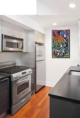 350 W 42nd St #11C — Photo 7