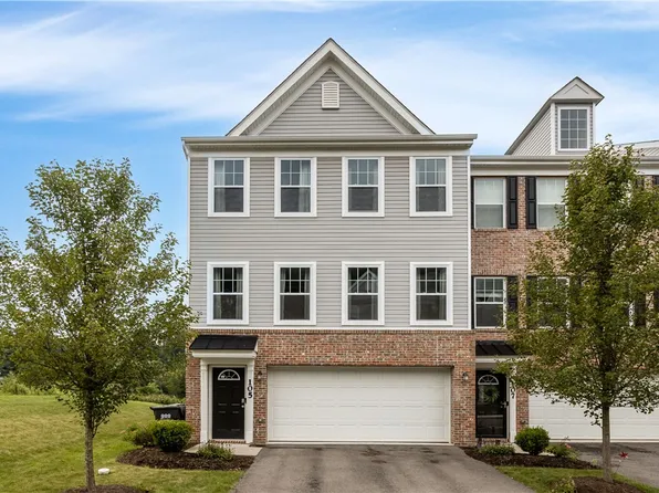 105 Watson Dr, Warrendale, PA 15086