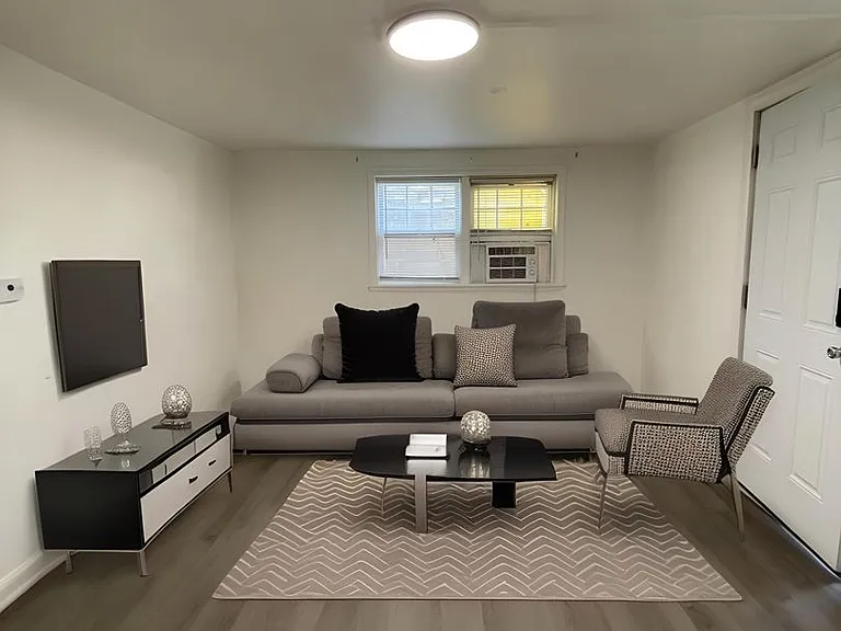 2650 Cottage Grove Ave — Photo 23