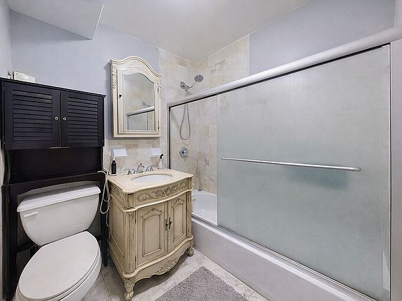 3rd image of 210 Remsen Ave #2F