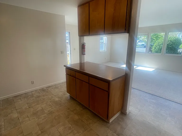 1323 Sunset Ave #B — Photo 9