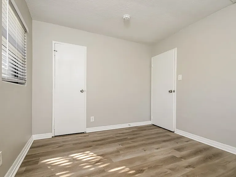 1827 Rotary Dr — Photo 12