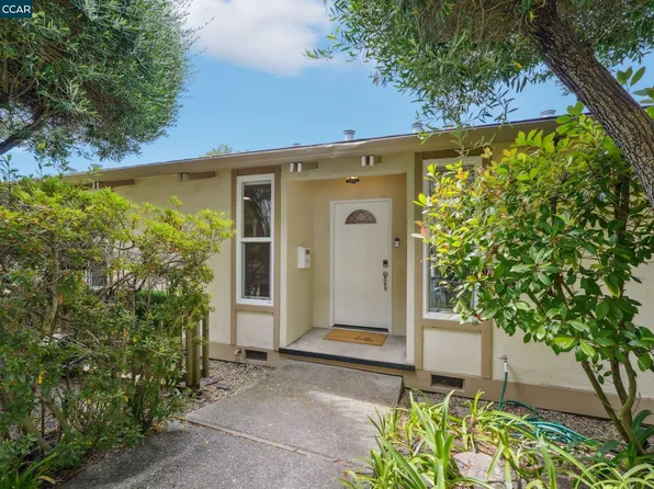 2016 Ascot Dr APT A2, Moraga, CA 94556