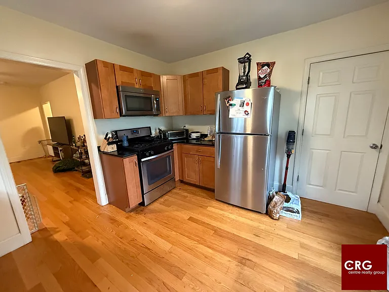 74 Brooks St #1L — Photo 2