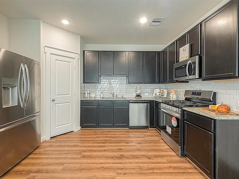 7538 Coral Terrace Dr — Photo 8